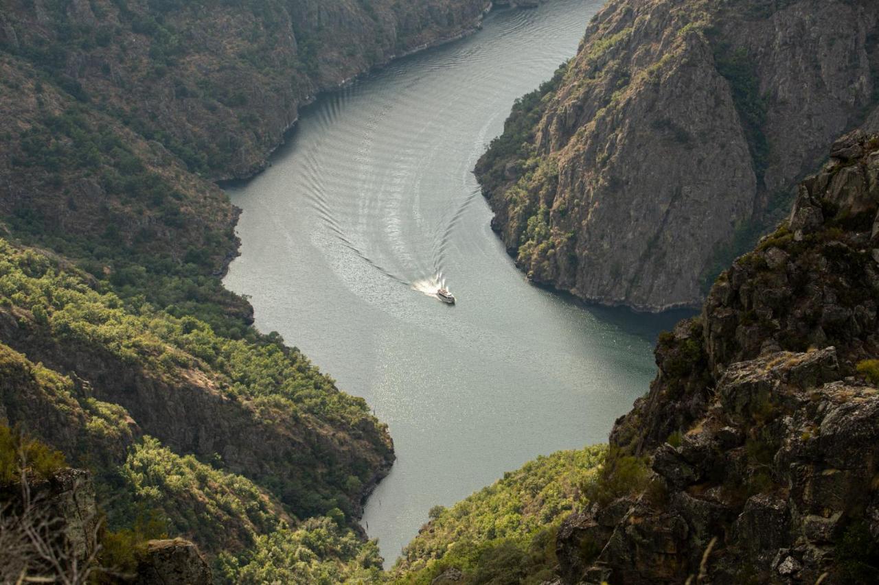 Alojamiento Turistico Caxide Parada De Sil Ribeira Sacra Екстериор снимка