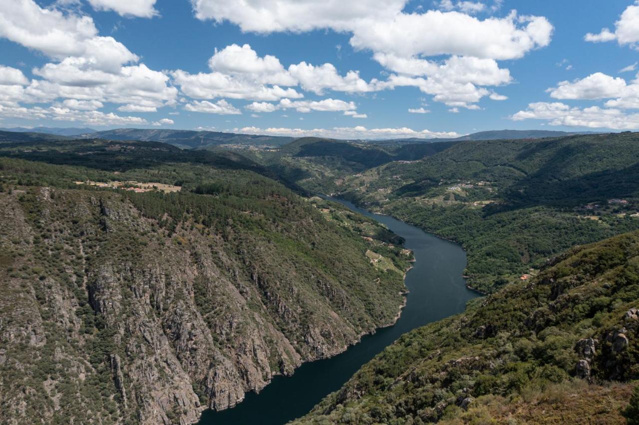 Alojamiento Turistico Caxide Parada De Sil Ribeira Sacra Екстериор снимка